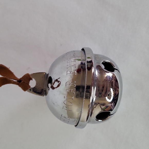 The Polar Express Bell Ornament 2019 Silver Belle Christmas Decor - Picture 7 of 8